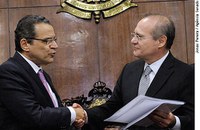Presidente da Câmara entrega a Renan PEC do orçamento impositivo
