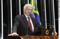Reforma política: Pedro Simon sugere formato para constituinte exclusiva