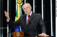 Suplicy diz que houve cerceamento de defesa na prisão de petistas do mensalão