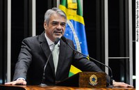 Humberto Costa registra visita de Dilma a Pernambuco