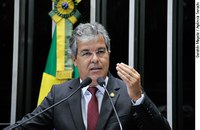 Assustado com cheia do Rio Madeira, Jorge Viana pede esclarecimentos a Ministérios
