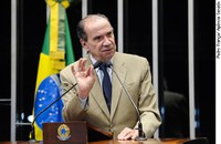 Para Aloysio Nunes, crise entre PT e PMDB é resultado da falta de liderança de Dilma Rousseff