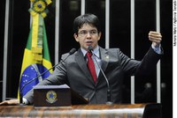 Randolfe acusa PMDB de impedir votação do marco civil da internet