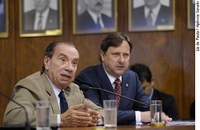 Senadores ouvirão petroleiros sobre inauguração de plataformas inacabadas