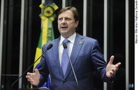 Acir Gurgacz elogia assistência a vítimas de enchente em Rondônia