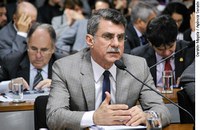 Fim da vitaliciedade no Supremo causa polêmica na CCJ