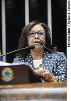 Lídice da Mata manifesta apoio à greve dos professores da rede pública