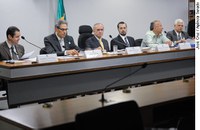 A cinco meses do prazo para eliminação de lixões, municípios não cumprem meta