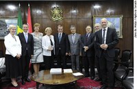 Jorge Viana recebe comitiva de senadores da Áustria