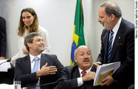 Senadores conseguem mais R$ 100 milhões para sanidade animal e vegetal