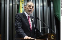 Inácio Arruda lembra liberação dos escravos no Ceará e os 92 anos do PCdoB