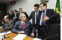 Relator apresenta novas alterações em medida provisória que muda legislação tributária