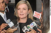 Gleisi Hoffmann: base do governo pode pedir inclusão do caso Alstom na CPI da Petrobras