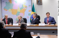 Fórum nacional propõe mais investimentos e menos impostos para melhorar infraestrutura