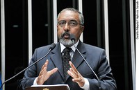 Redução da maioridade penal não resolve problema da violência, afirma Paim