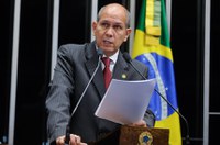 Anibal Diniz anuncia relatório sobre plano de banda larga até o fim do mês