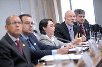 Representantes de consumidores cobram do governo e de empresas melhoria na internet