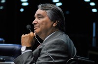 Fleury pede apoio do governo para agricultores do Centro-Oeste