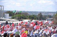 Comissão analisa relatório sobre direito de greve do servidor público