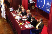 Parlasul declara 'firme respaldo' à soberania da Argentina sobre as Ilhas Malvinas