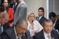 Ana Amélia manifesta indignação com declarações de coordenador da Conep