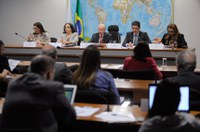 Divulgação do país no exterior e ampliação do turismo interno são desafios, aponta ministro