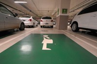 CDH aprova vagas especiais para grávidas em estacionamentos