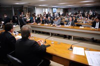 CPI Mista da Petrobras aprova acareação entre Cerveró e Paulo Roberto Costa