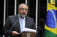 Paulo Paim alerta para importância da prevenção do câncer de próstata