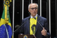 Suplicy pede decisão favorável a guaranis-caiuás no STF