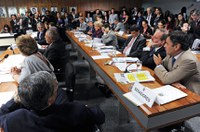 Projetos que alteram Bolsa Família também serão analisados pela CAE