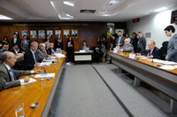 CAS debate na terça-feira licença classista remunerada