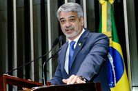 Humberto Costa defende nomes cotados para ministérios