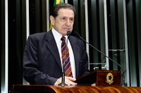 Mozarildo reitera apoio a investigações na área de saúde em Roraima