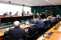 Relatório eleva em R$ 21,2 bilhões previsão de receita da União em 2015