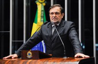 Walter Pinheiro lamenta demora na votação dos projetos pelo Plenário do Senado