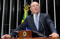 Paulo Bauer diz que indicação de Joaquim Levy para a Fazenda é 'estelionato eleitoral'