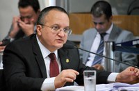 Comissão pode votar projeto que amplia saque do FGTS em caso de doença grave