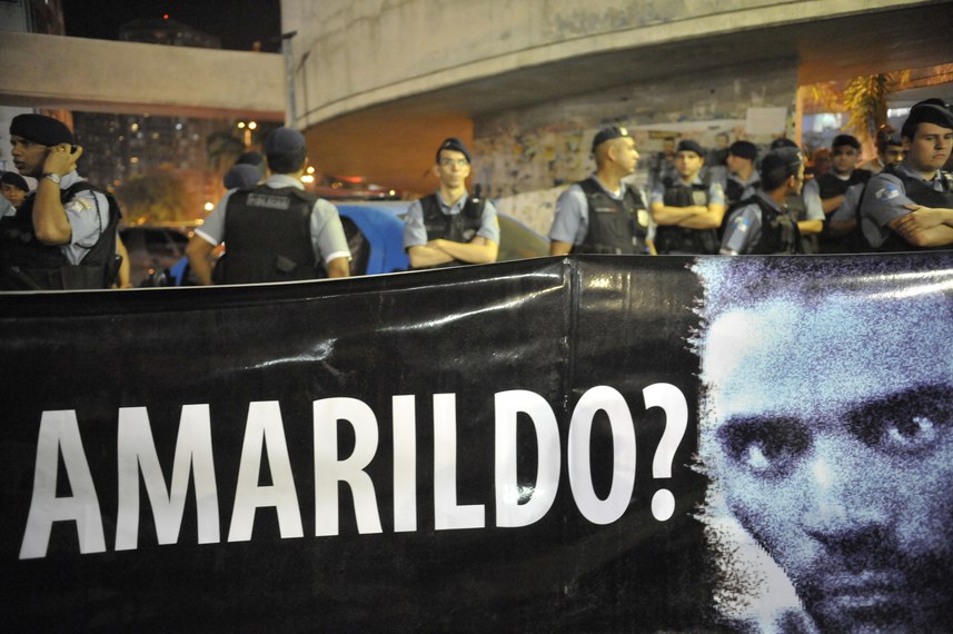 O ajudante de pedreiro Amarildo foi preso, torturado e morto,  no Rio de Janeiro (RJ), em julho de 2013, por policiais militares denunciados pelo Ministério Público