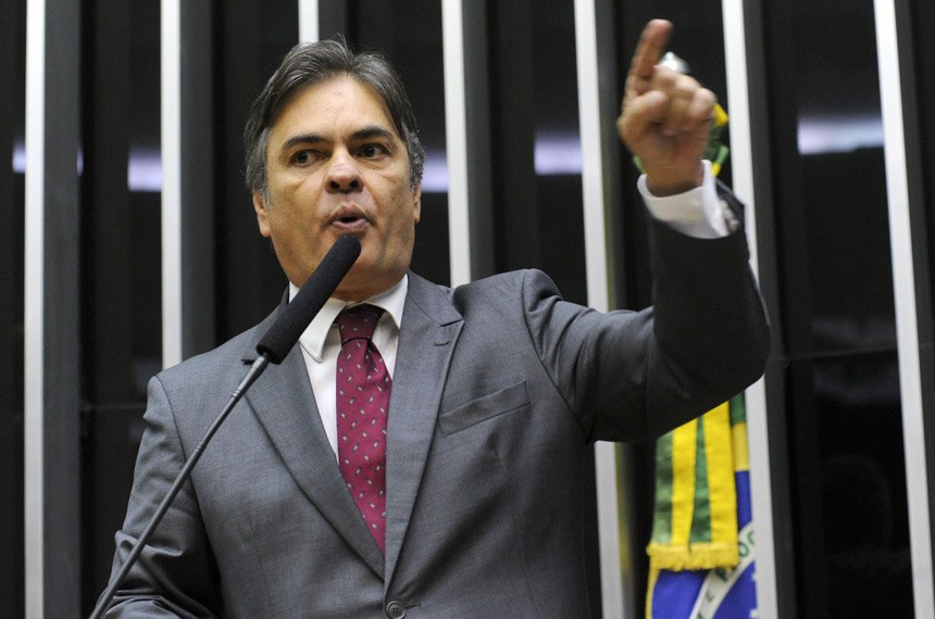 Cássio Cunha Lima rebateu justificativa de impacto nas contas públicas citando perdas com corrupção