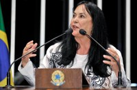 Rose de Freitas comemora regulamentação do trabalho doméstico