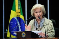 Ana Amélia exalta, em discurso, mães que superam dores e dificuldades