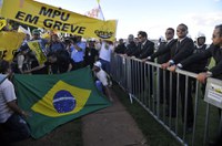 Direito de greve no serviço público será debatido por comissão na segunda-feira