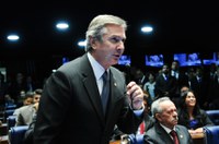 Collor pede impeachment de Rodrigo Janot