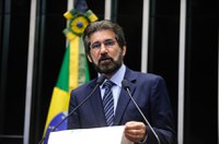 Valdir Raupp espera construção rápida de ferrovia para o Pacífico