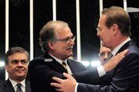 Dalírio Beber assume mandato de Luiz Henrique