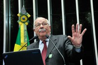 Para professor da USP, projeto de terceirização garante direitos ao trabalhador