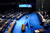 Senadores estudam novo projeto para regular terceirização 