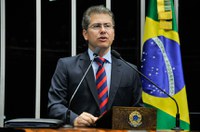 Terceirizado trabalha mais e ganha menos, afirma representante do Ministério Público