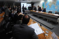 CRE aprova nova Lei da Migração para substituir Estatuto do Estrangeiro